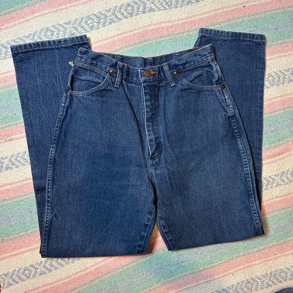 Ladies cowboy cuts - Picture 2 of 2